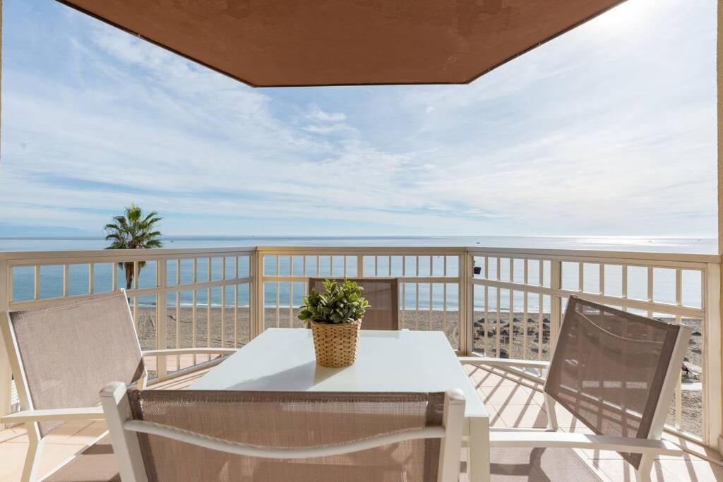 Ferienwohnung Tgh/ Fuengirola Frente Al Mar Exterior foto