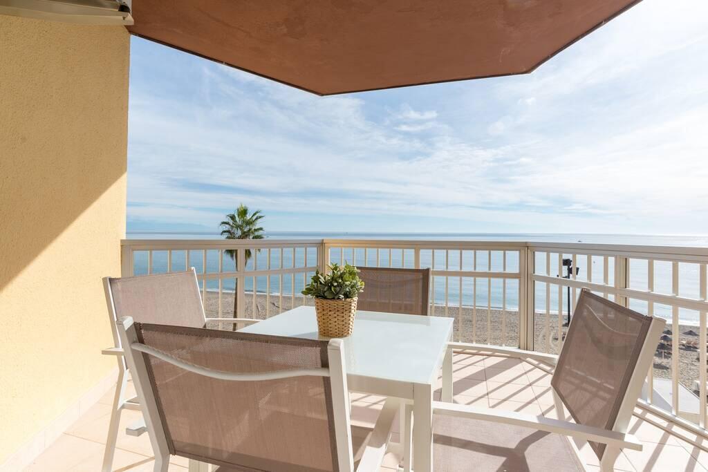 Ferienwohnung Tgh/ Fuengirola Frente Al Mar Exterior foto